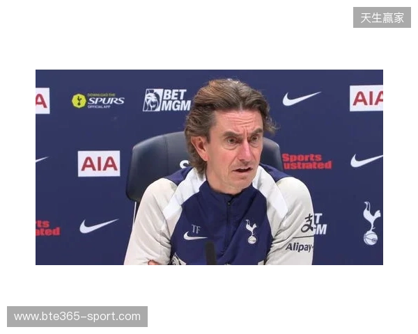 弗兰克:我不同意斯洛特的意见,范德芬不铲抢就不是合格后卫 弗兰克:我不同意斯洛特的意见,范德芬不铲抢就不是合格后卫