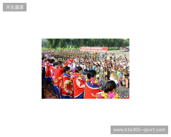 夺得湘超冠军！永州队球员乘坐花车回城，市民夹道欢迎