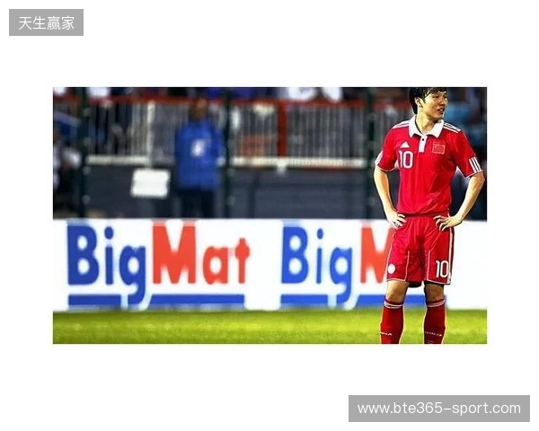 邓卓翔、常卫魏、闫毅等人参加2025武汉足球明星表演赛 邓卓翔、常卫魏、闫毅等人参加2025武汉足球明星表演赛