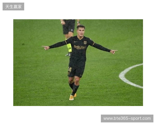 巴萨官方:莱万左眼眶骨折,将缺席对阵马竞的比赛 巴萨官方:莱万左眼眶骨折,将缺席对阵马竞的比赛
