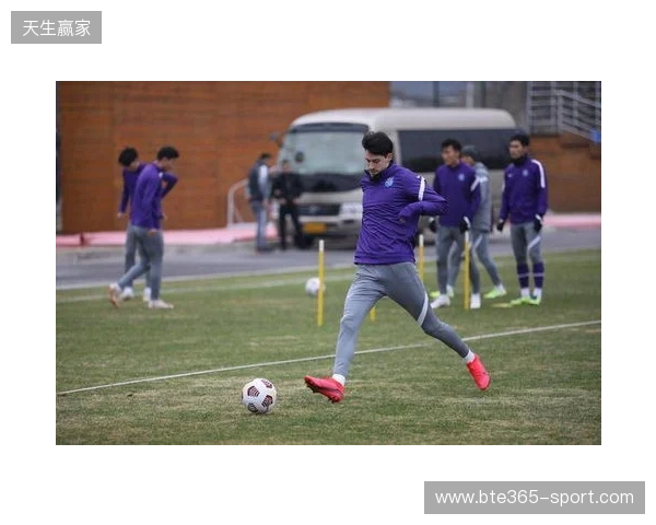 足球报:津门虎新赛季负10分开局形势严峻,于根伟并未失去信心 足球报:津门虎新赛季负10分开局形势严峻,于根伟并未失去信心